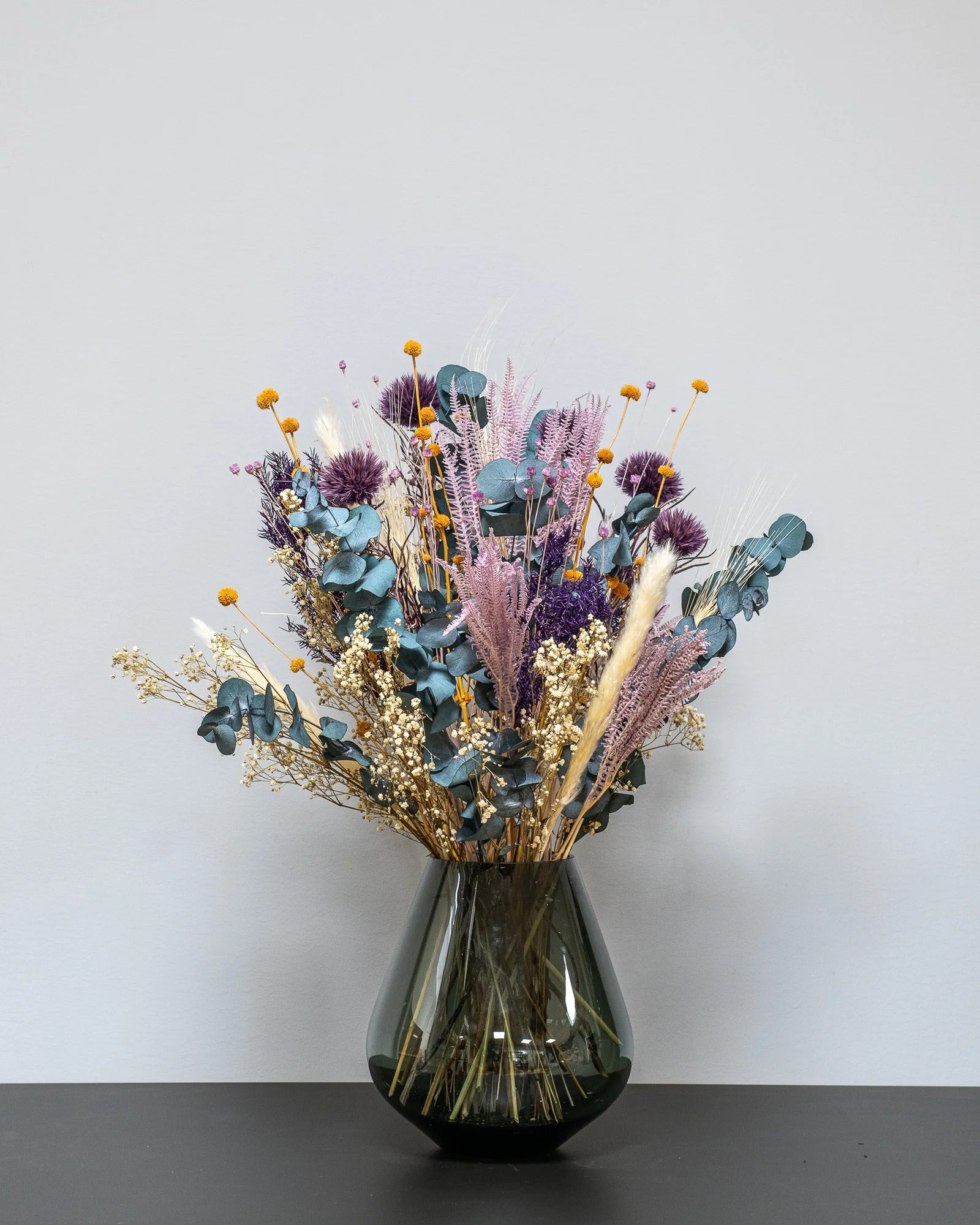 Dag Bukett med mjukt blomsteruttryck