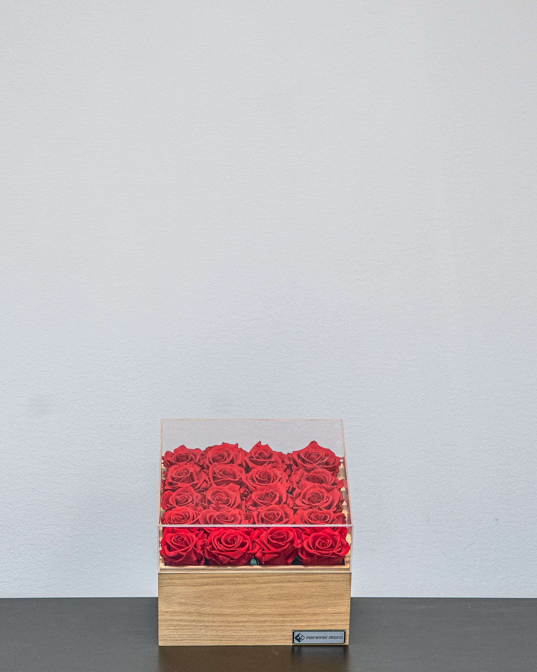 Evighedsrose Boks i Træ – Stor Roseboks