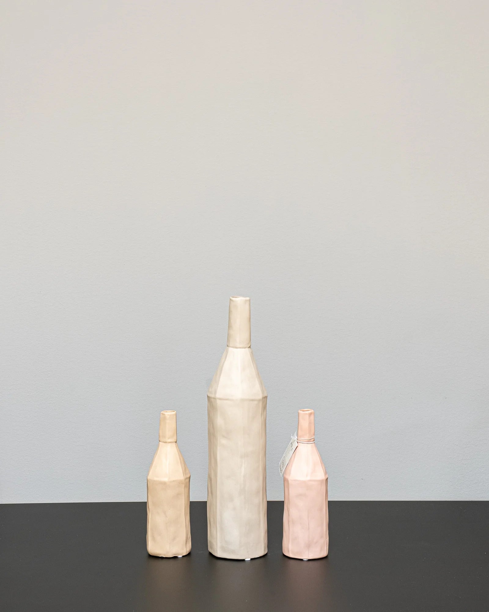 Bottle keramikvas – liten eller stor i variant Liten, Matt Beige – keramikvas